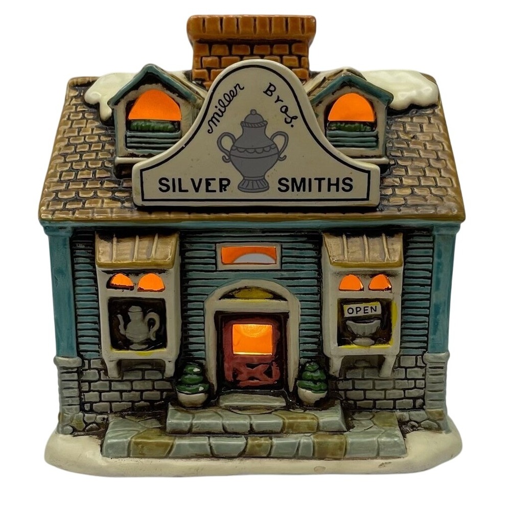 Lefton Colonial Village Miller Bros Silversmiths House Lighted 1988‎ Unboxed
